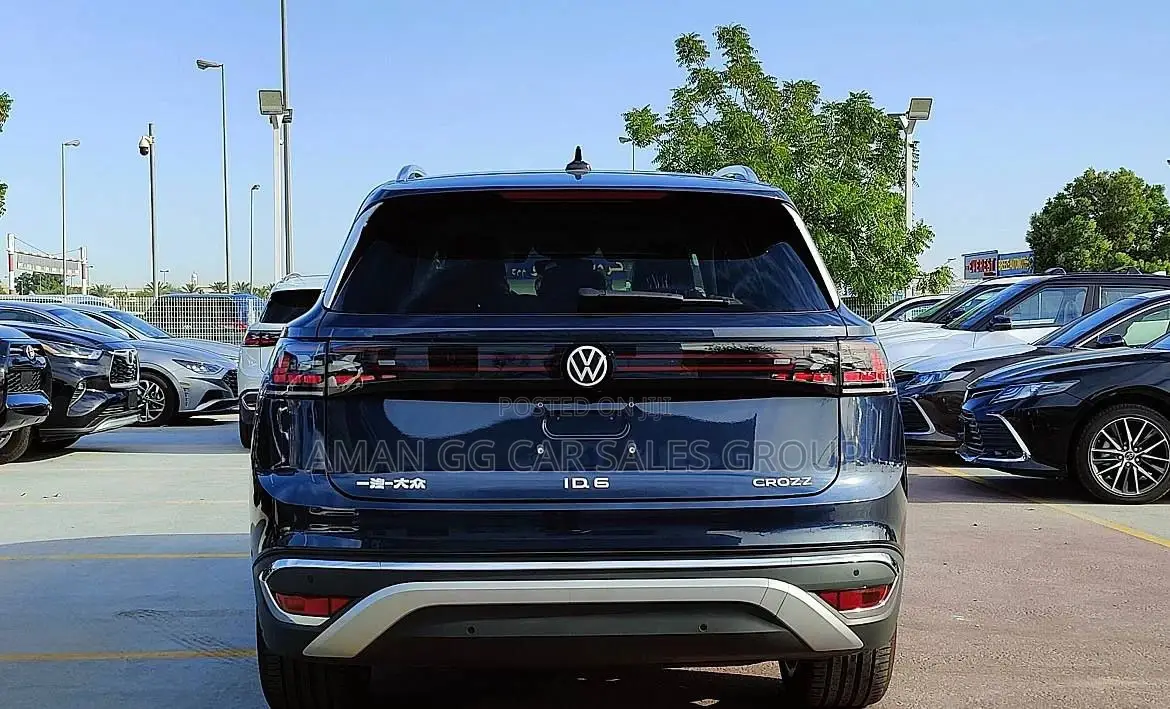 New Volkswagen ID.6 2023 Blue