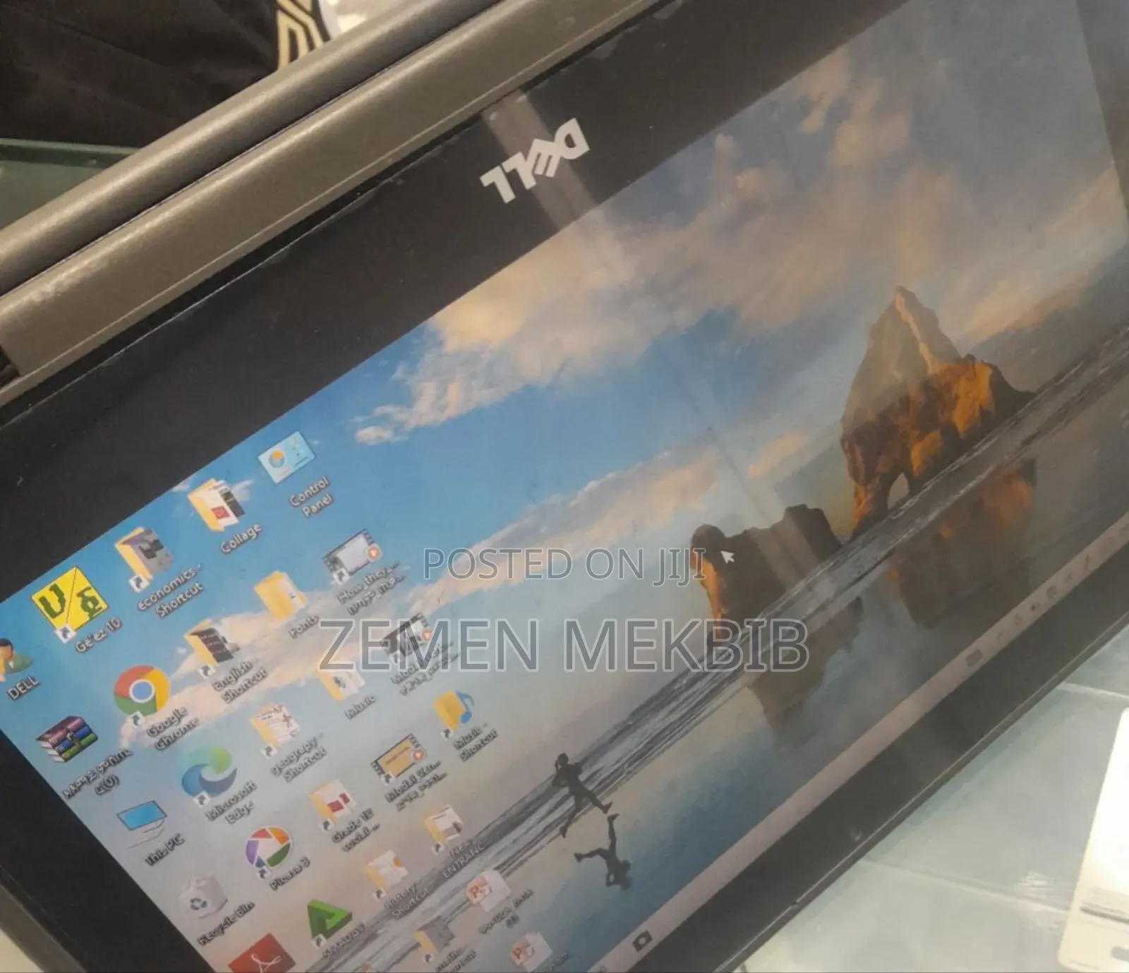 New Laptop Dell 8GB Intel Xeon SSD 128GB