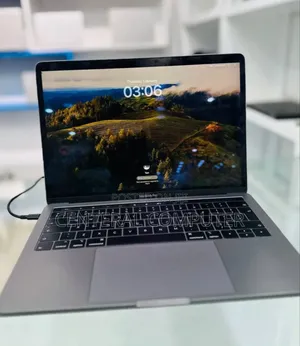 New Laptop Apple MacBook Pro 2019 16GB Intel Core i7 SSD 256GB