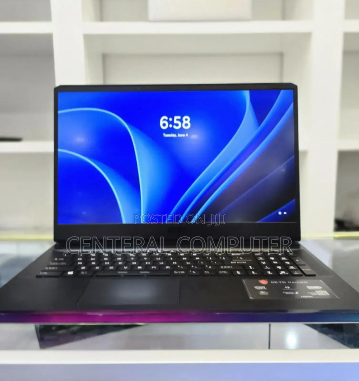 New Laptop HP Pavilion DM1 16GB Intel Core I7 SSD 512GB