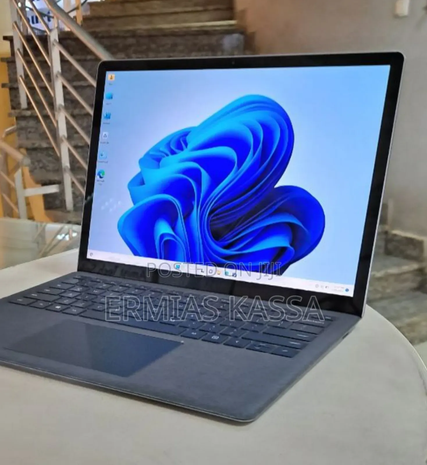 New Laptop Microsoft Surface Laptop 4 8GB Intel Core I5 SSD 512GB