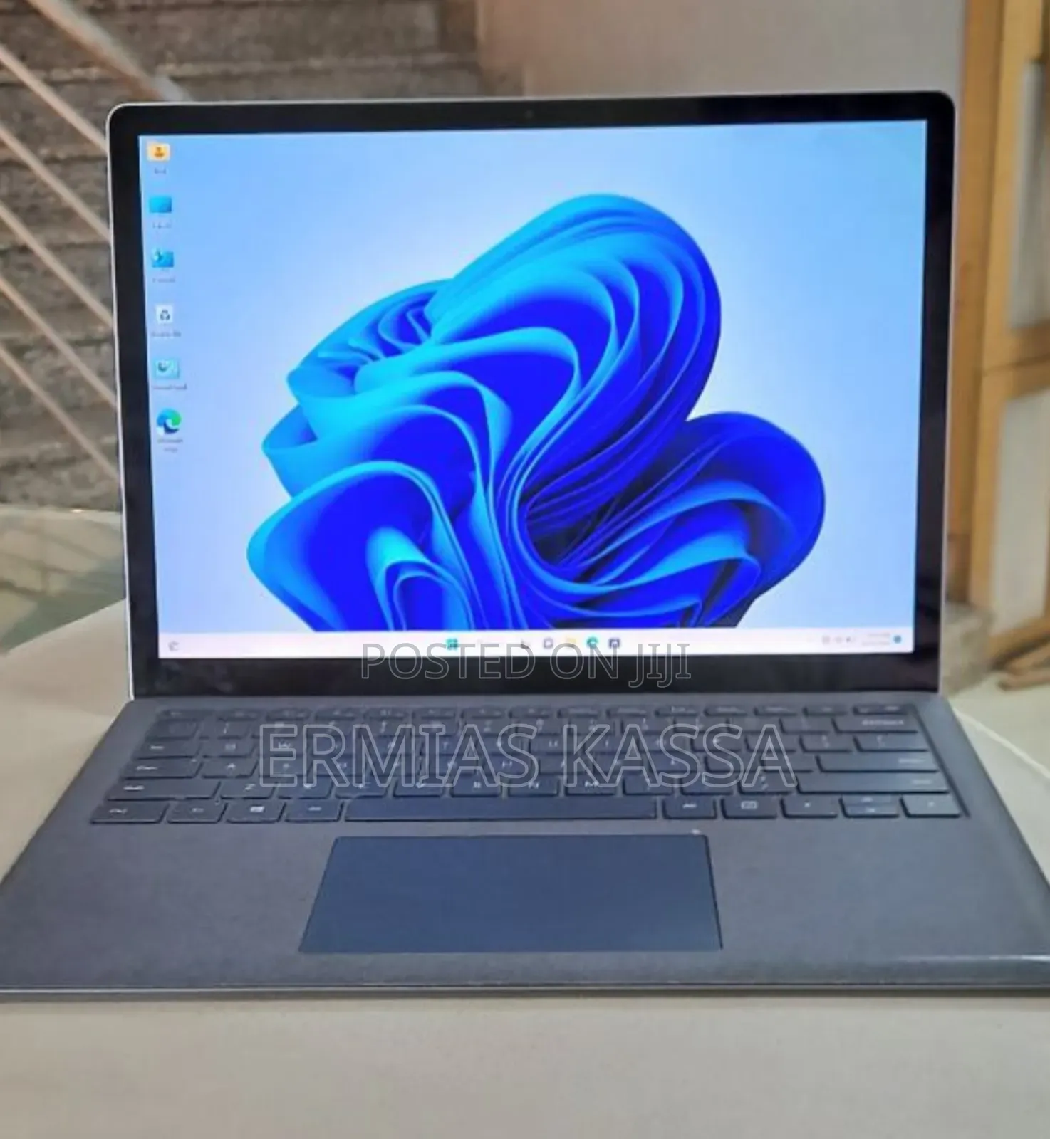 New Laptop Microsoft Surface Laptop 4 8GB Intel Core I5 SSD 512GB