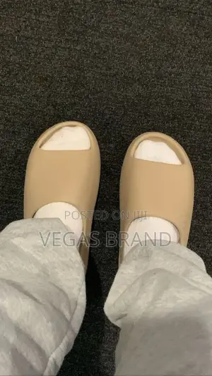 Adidas Yeazy Slide Cream Original Quality Shoes