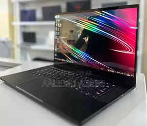 New Laptop Razer Blade 32GB Intel Core I9 SSD 1T