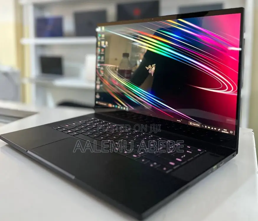 New Laptop Razer Blade 32GB Intel Core I9 SSD 1T