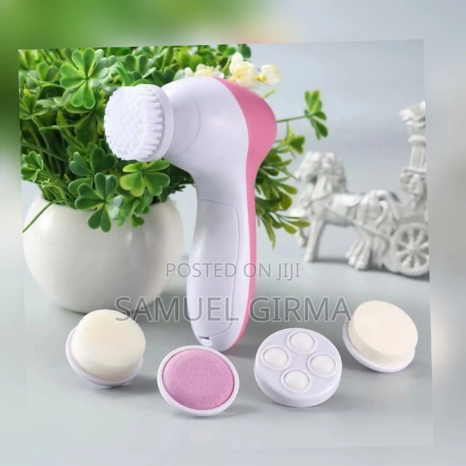 ~5 in 1 Beauty Care Massager 