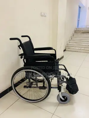 Carbon Steel Wheelchair/Wheelchair/Second/Wheelchair/Comfort