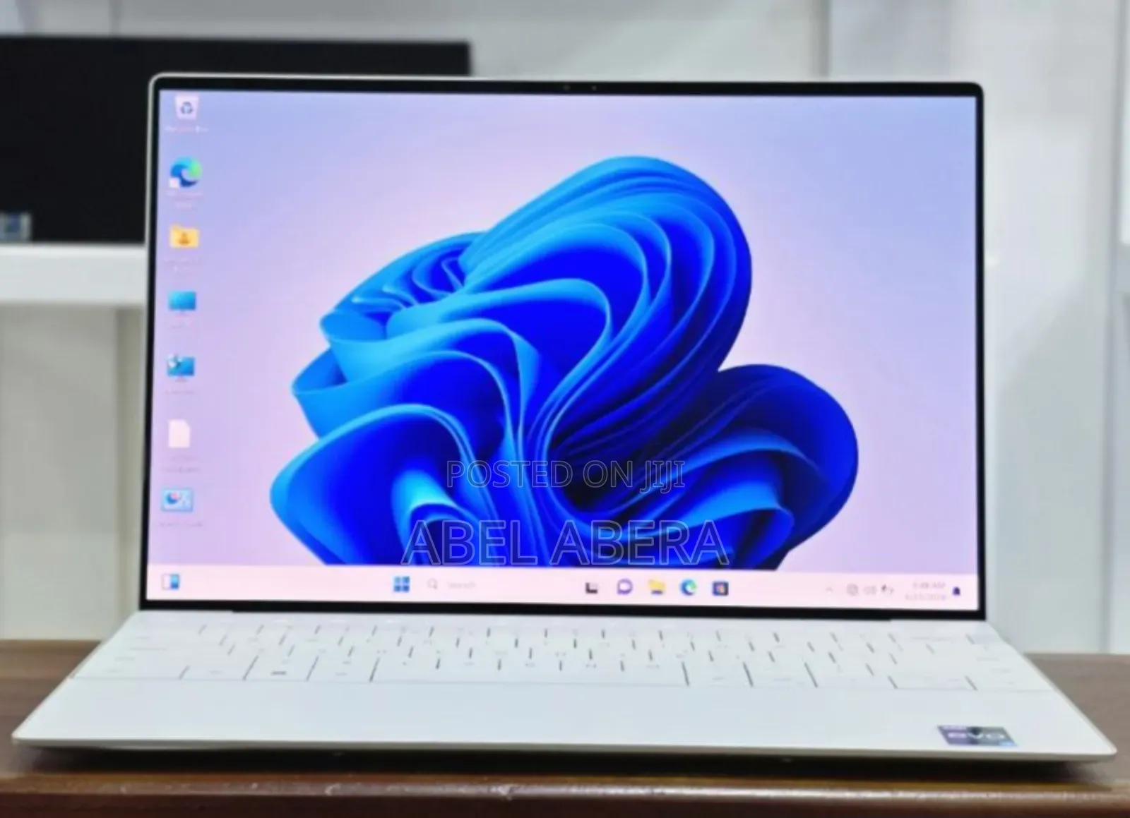 New Laptop Dell XPS 13 9320 32GB Intel Core I7 SSD 1T