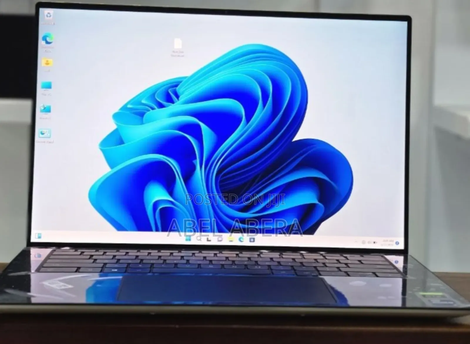 New Laptop Dell XPS 15 32GB Intel Core I9 SSD 2T