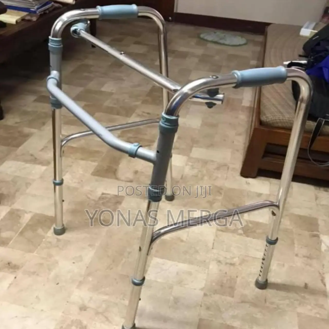 Walker/Waker/ወከር+_waker Handgrip to Maximize Patient Comfort