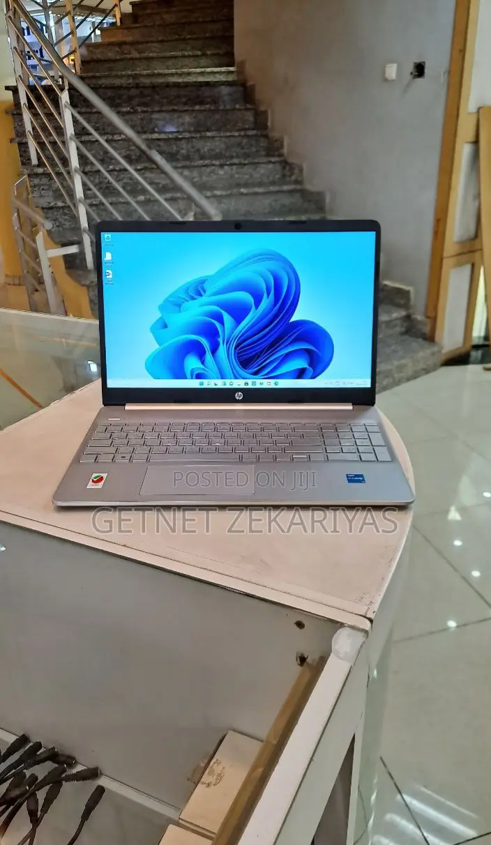 New Laptop HP Stream Notebook 8GB Intel Core I3 SSD 256GB