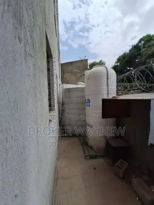 3bdrm Apartment in Yeka for rent