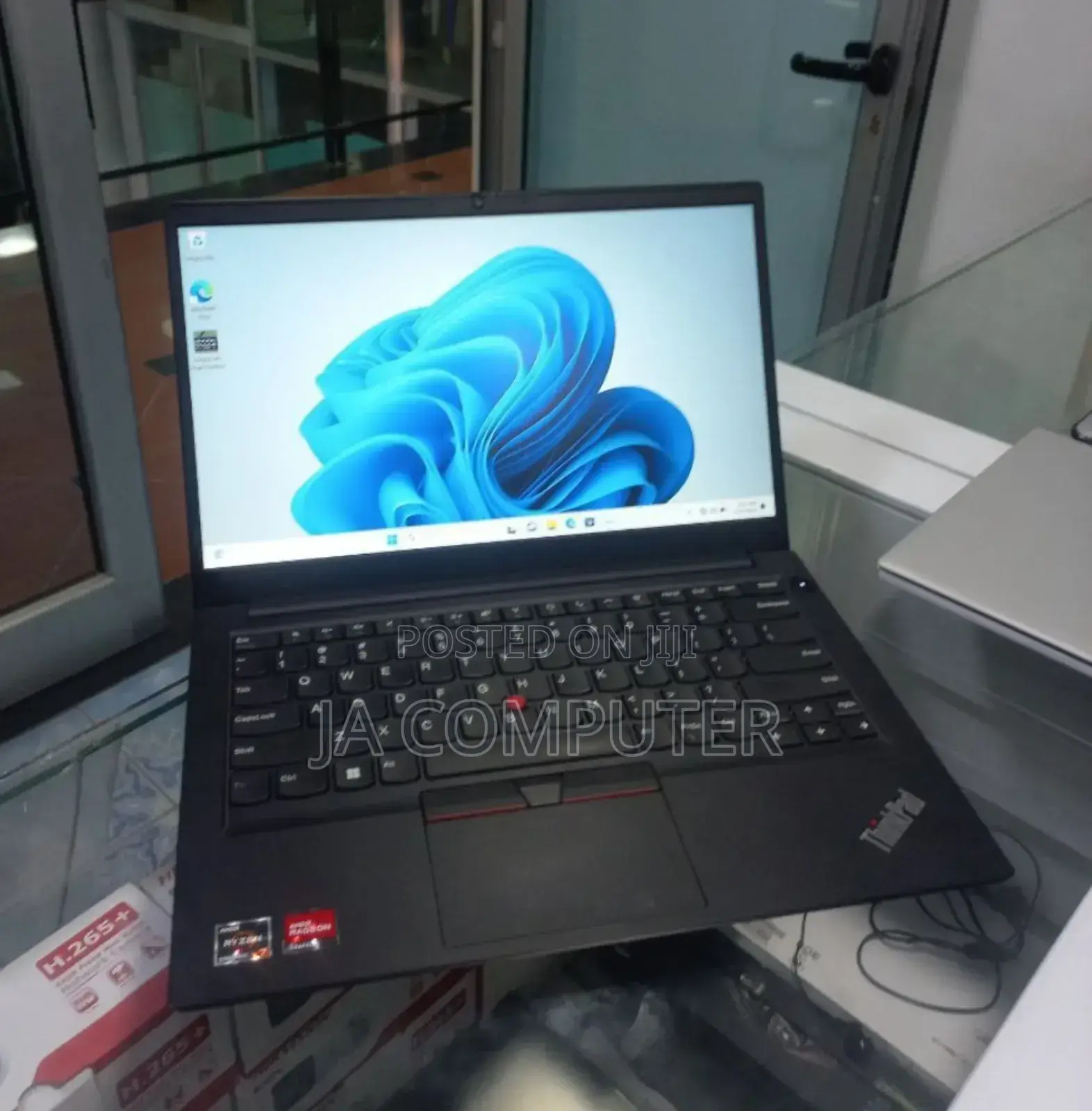 New Laptop Lenovo Ideapad 3 16GB AMD Ryzen 7 SSD 512GB