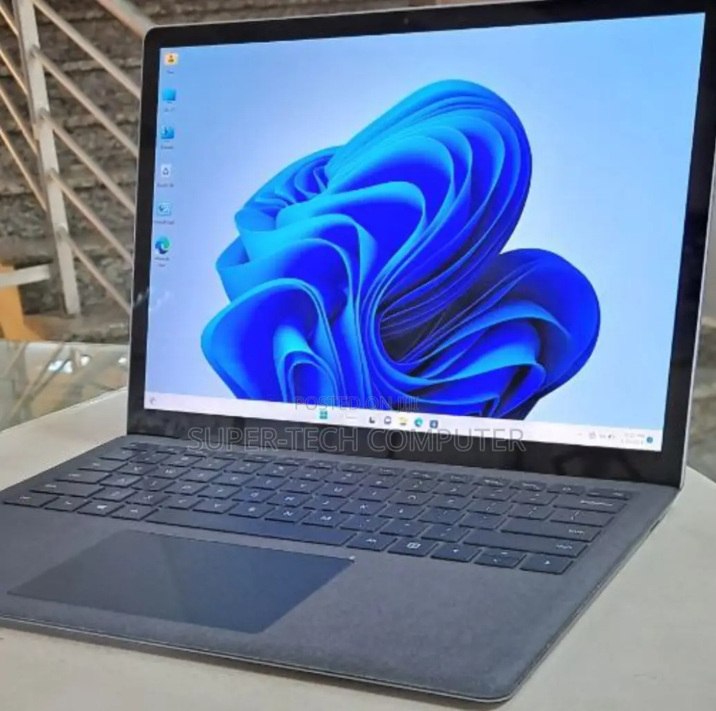 New Laptop Microsoft Surface Laptop 4 8GB Intel Core I5 SSD 512GB