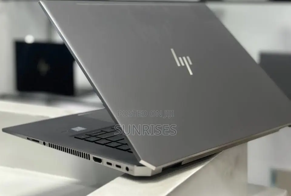 New Laptop HP ZBook Studio 16GB Intel Core I7 SSD 512GB