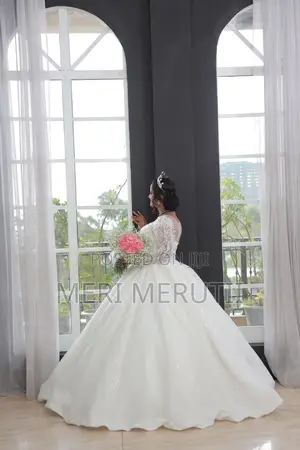 Photo - Rental Wedding Dress