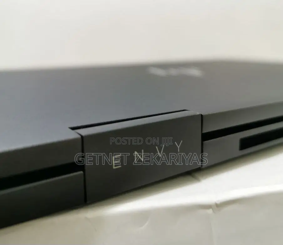 New Laptop HP Envy X360 8GB AMD Ryzen 5 SSD 512GB