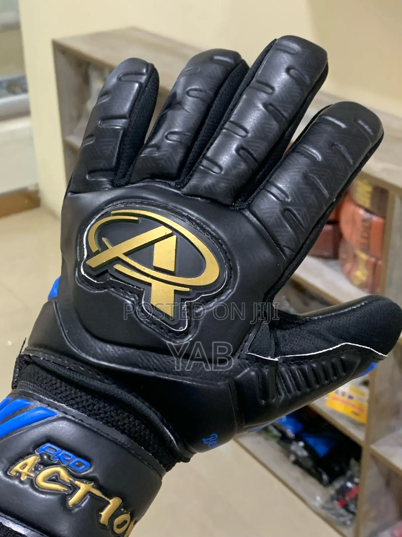 Action Goal Keeper Gloves