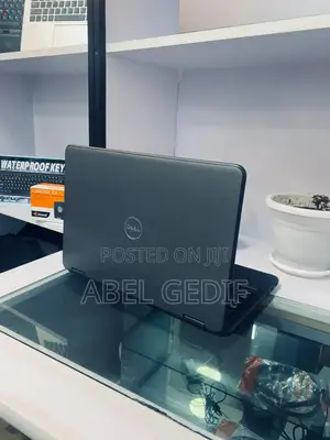 New Laptop Dell Latitude 3189 4GB Intel Pentium SSD 128GB