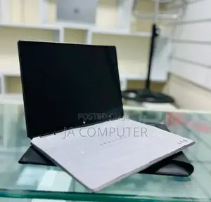 Photo - New Laptop HP Spectre 16GB Intel Core I7 SSD 1T