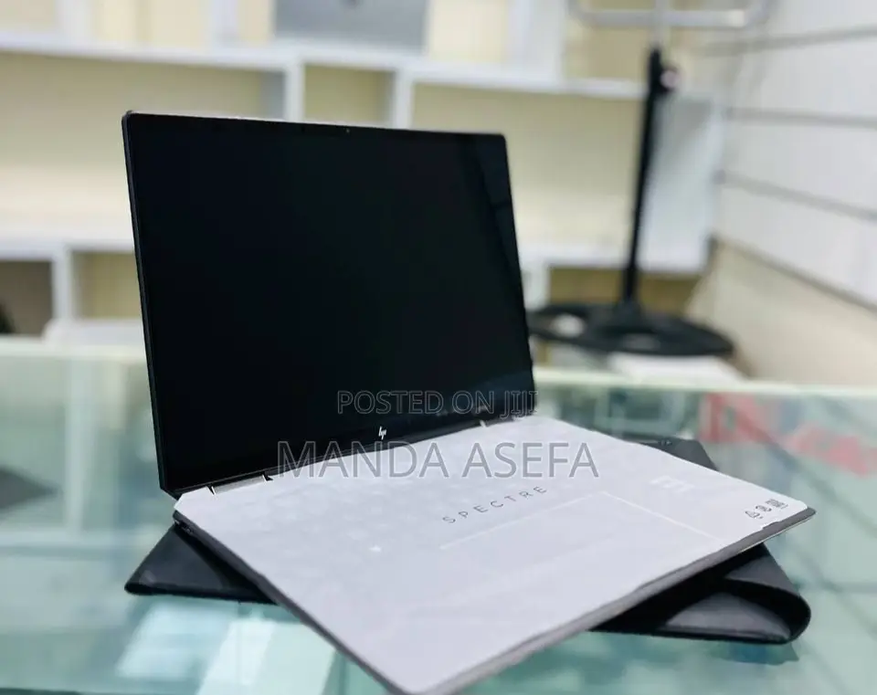 New Laptop HP Spectre 16GB Intel Core I7 SSD 1T