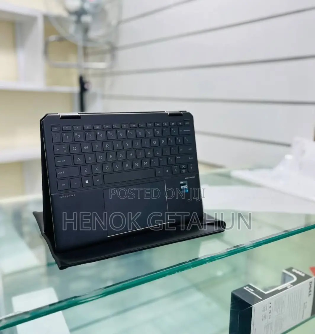 New Laptop HP Spectre 16GB Intel Core I7 SSD 1T