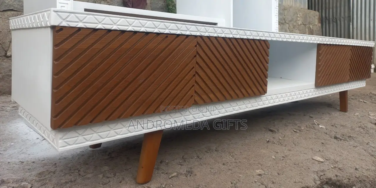 TV Stand (Television Stand)