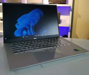 Photo - New Laptop Dell Inspiron 5548 16GB Intel Core I7 SSD 512GB