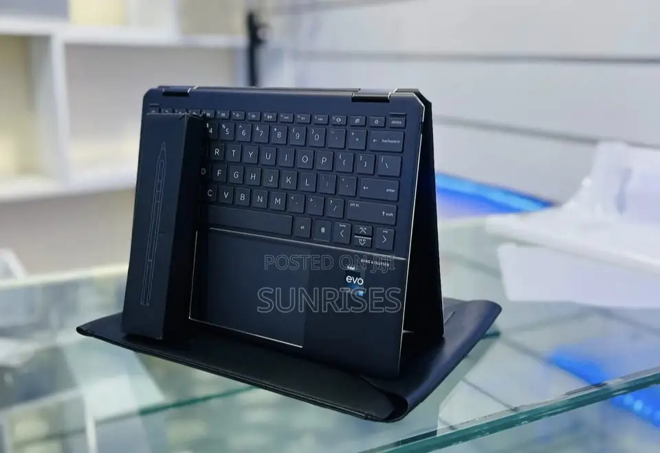 New Laptop HP Spectre 14 16GB Intel Core I7 SSD 1T