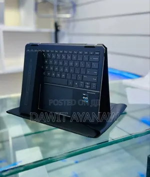 Photo - New Laptop HP Spectre 13 16GB Intel Core I7 SSD 1T