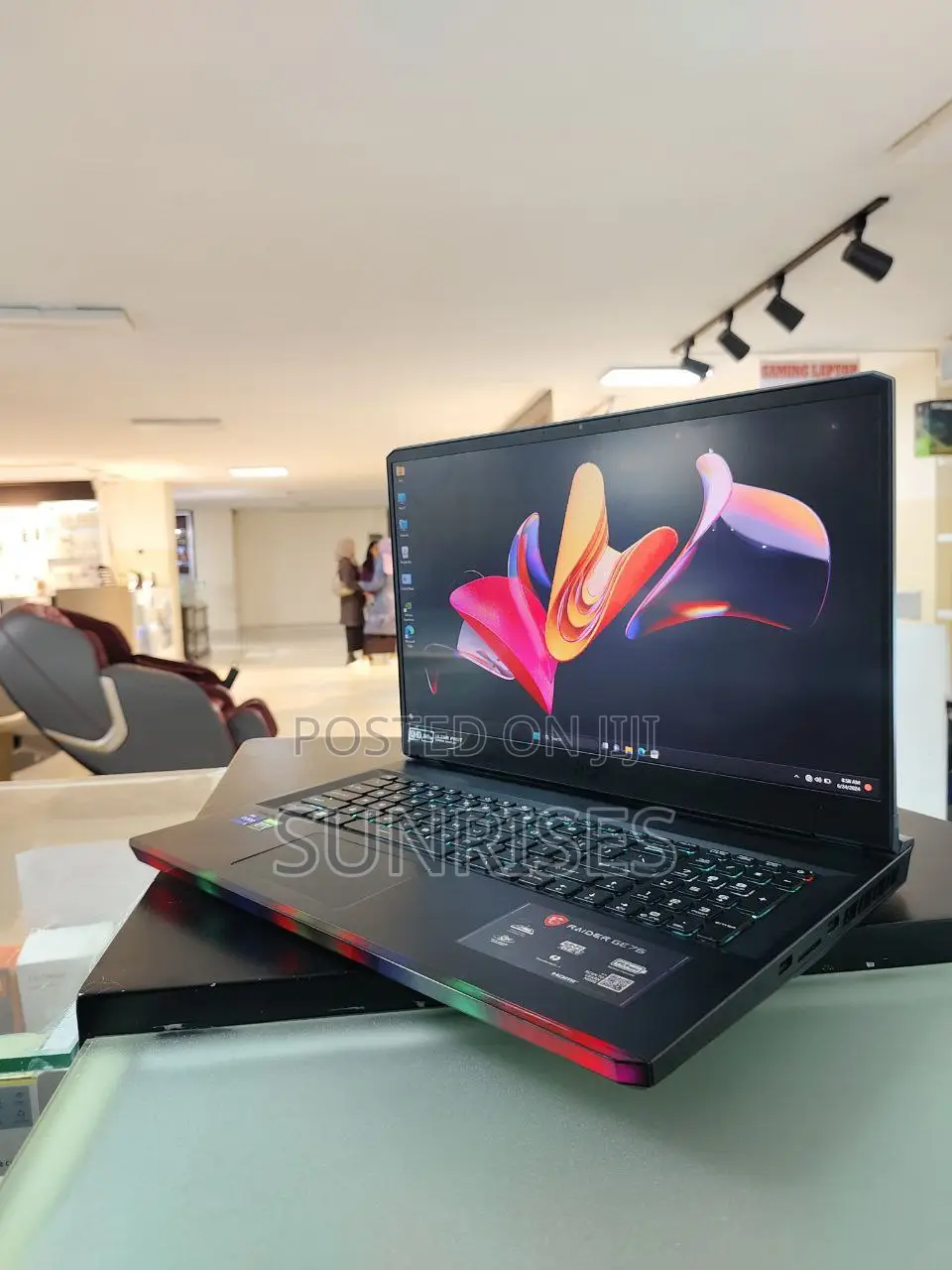 New Laptop MSI GP75 Leopard 32GB Intel Core I9 SSD 2T