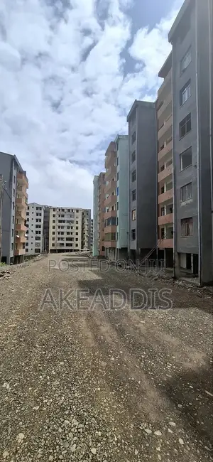 3bdrm Condo in Goro Silase, Bole for sale
