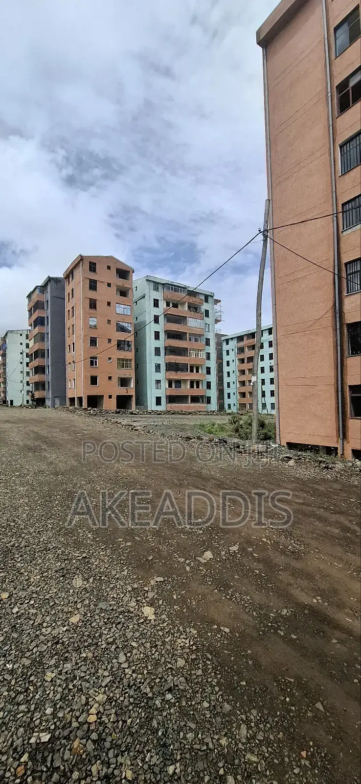 3bdrm Condo in Goro Silase, Bole for sale