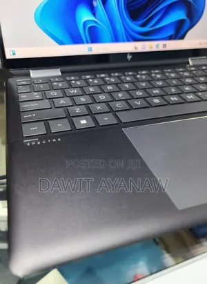 New Laptop HP Spectra 13 16GB Intel Core I7 SSD 1T