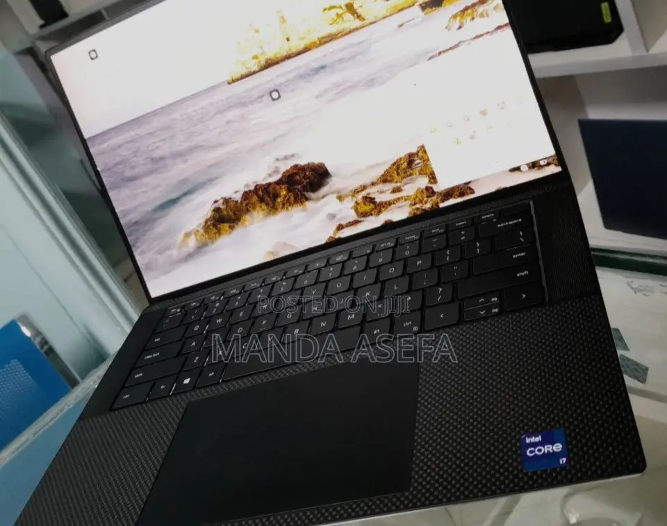 New Laptop Dell XPS 15 16GB Intel Core I7 SSD 512GB