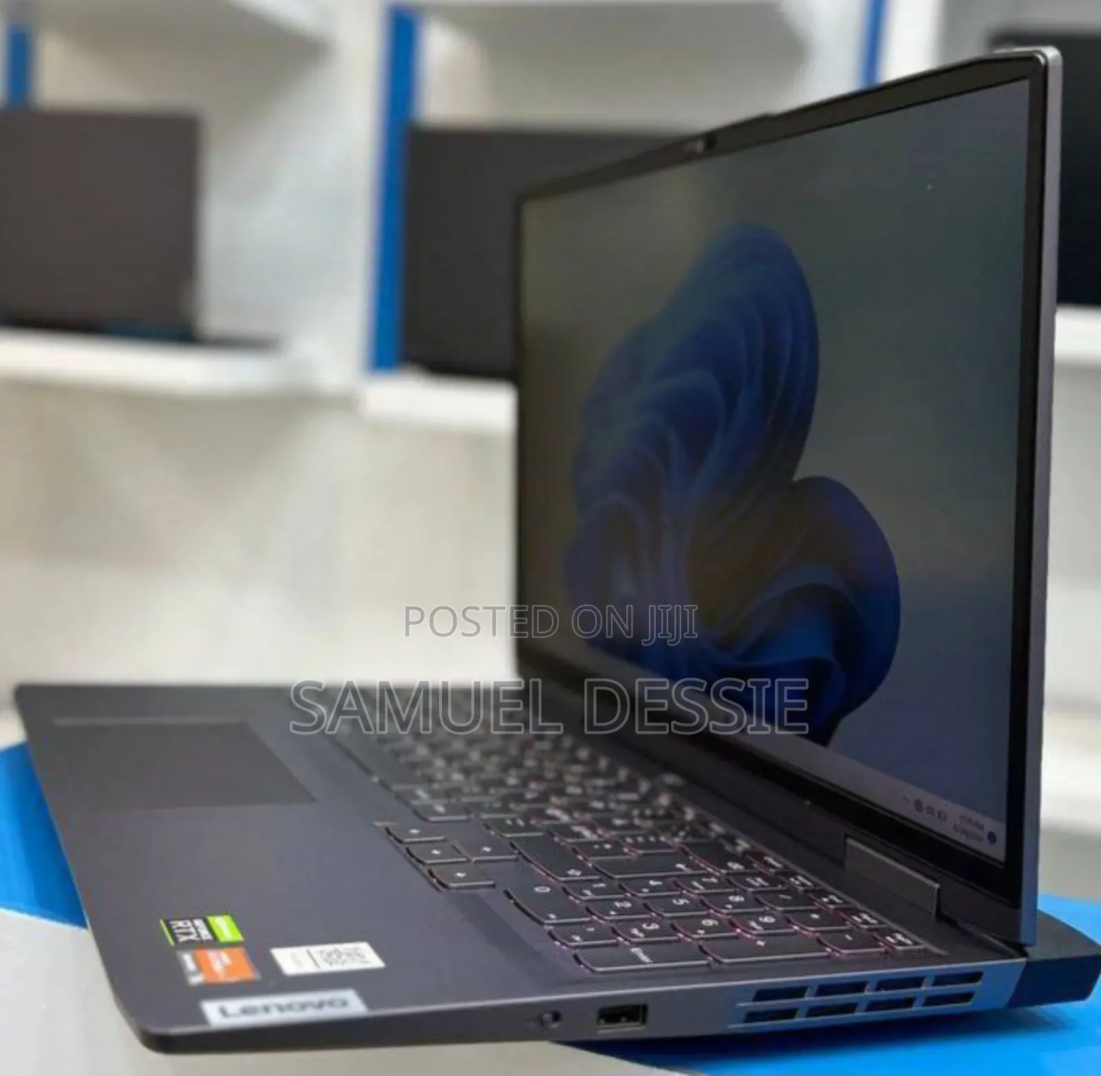 New Laptop Lenovo LOQ 15IRH8 16GB Intel Core I7 SSD 512GB