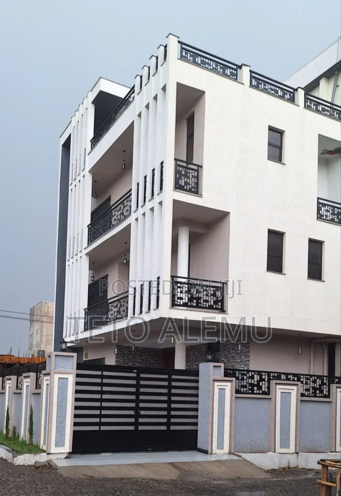 5bdrm House in የሚሸጥ ቤት አያት House, Bole for sale