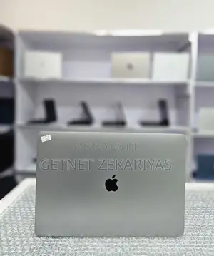 New Laptop Apple MacBook Pro 2017 16GB Intel Core I7 SSD 1T