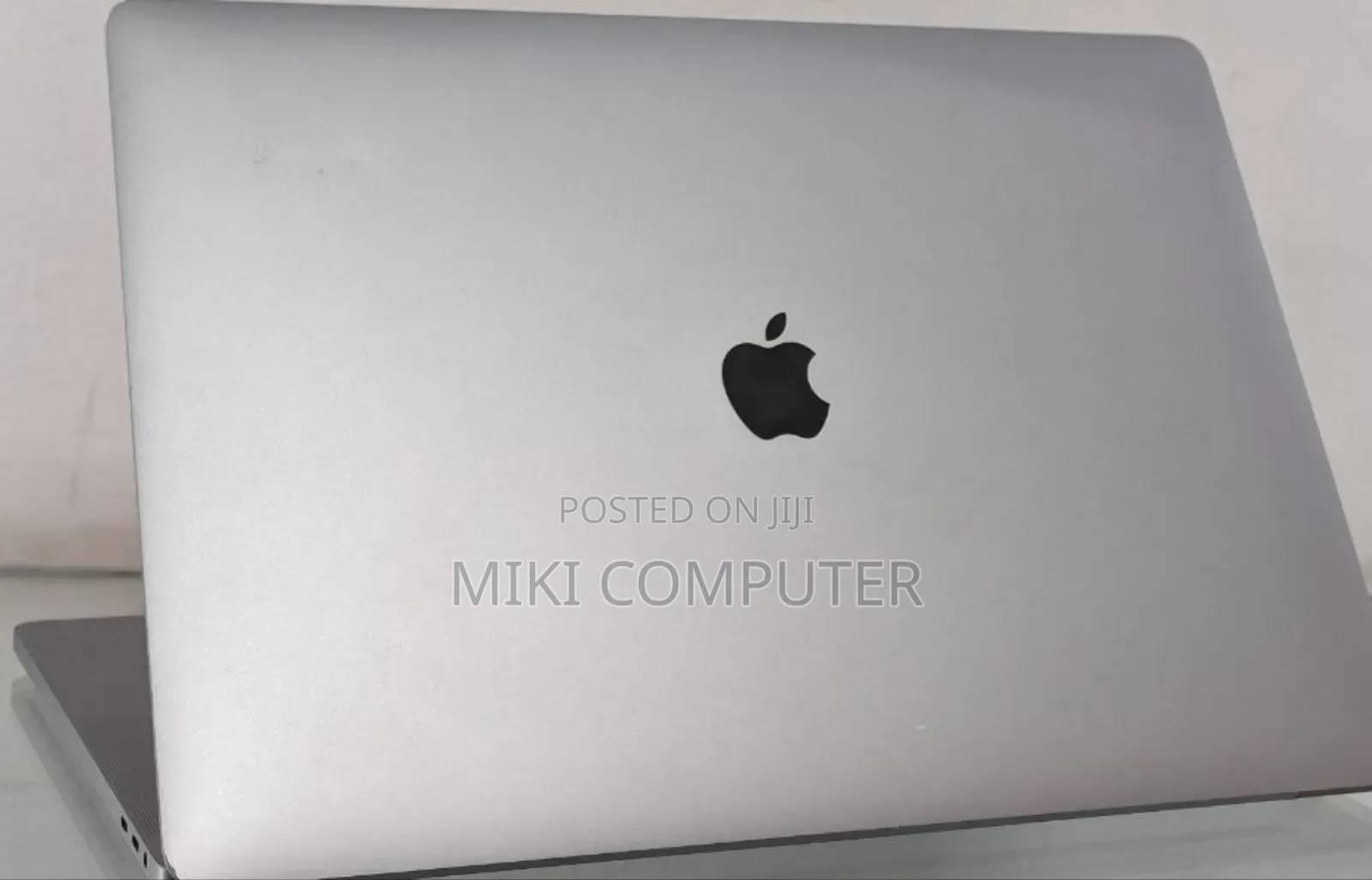 New Laptop Apple MacBook Pro 2019 16GB Intel Core I7 SSD 512GB