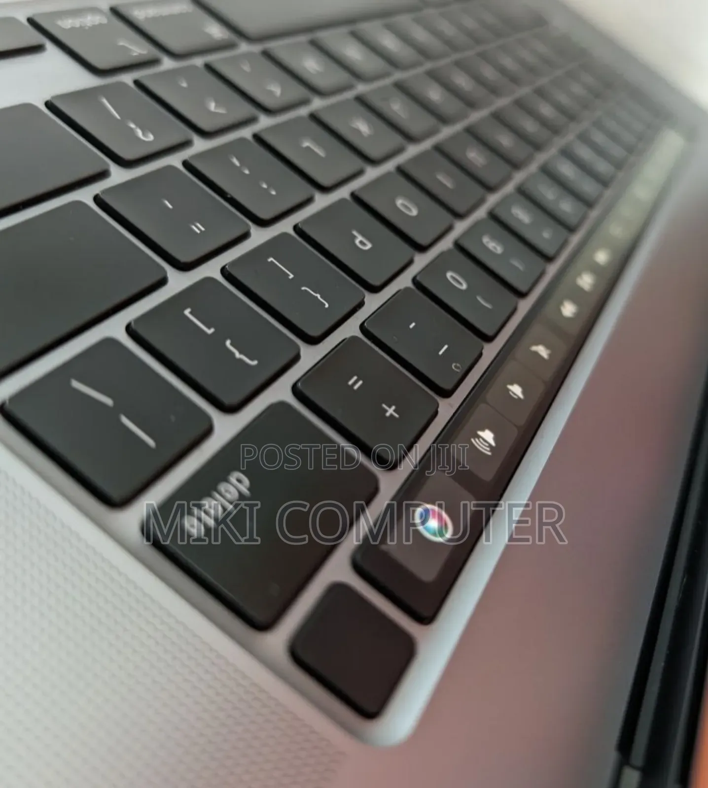 New Laptop Apple MacBook Pro 2019 16GB Intel Core I7 SSD 512GB