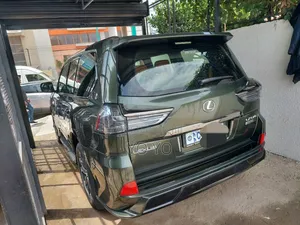Lexus LX 2022 Green