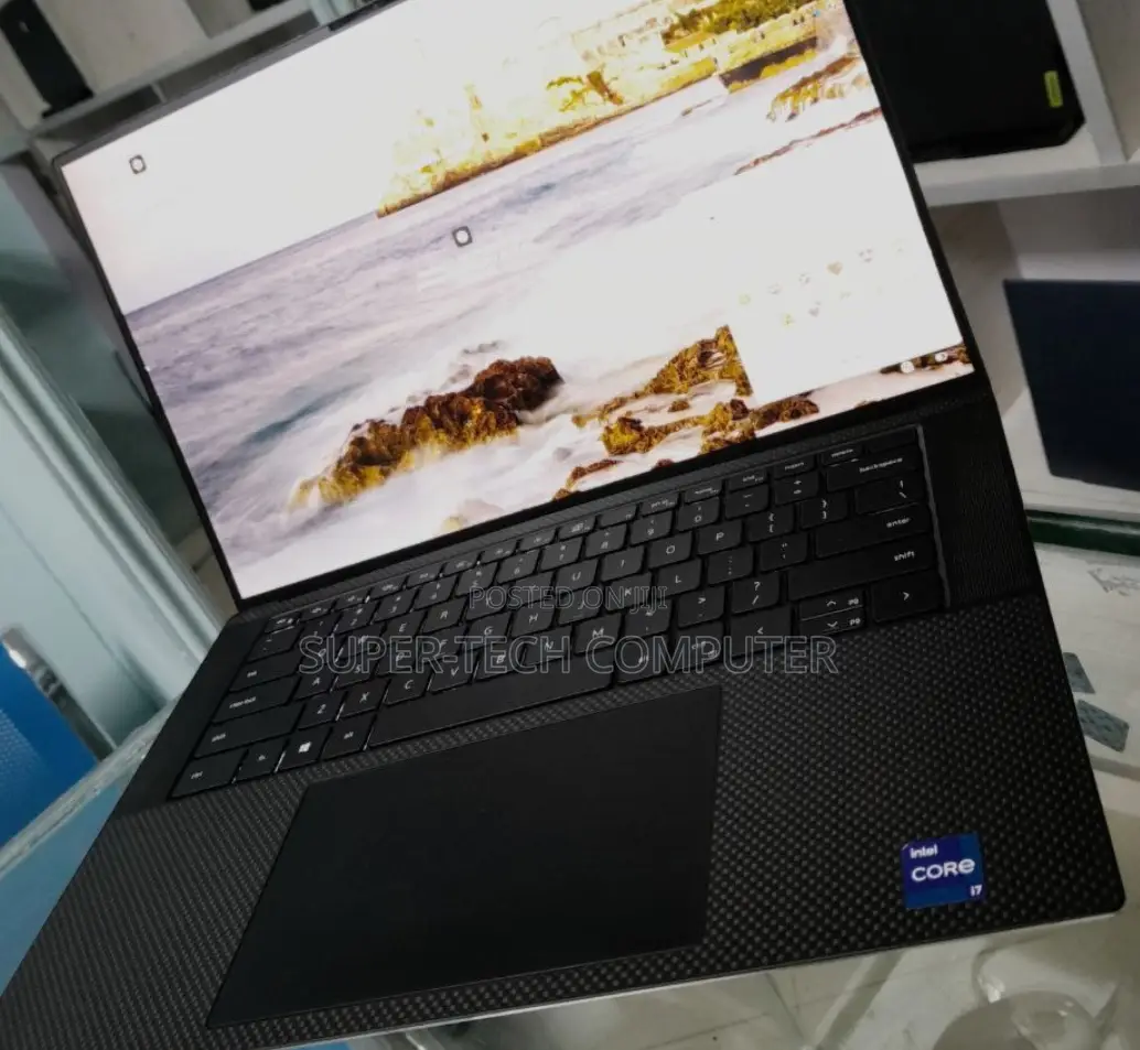 New Laptop Dell XPS 15 16GB Intel Core I7 SSD 512GB