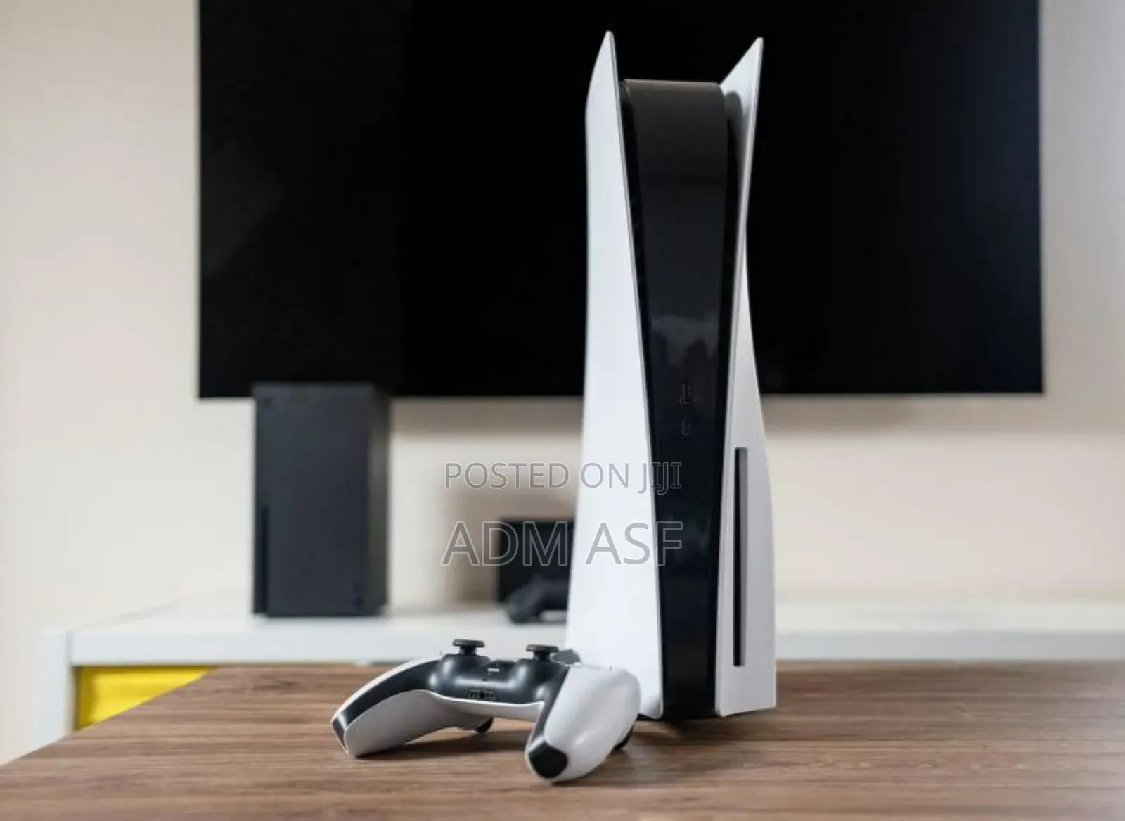 Slighty Used SONY Playstation 5 Fat With 2 Joystick