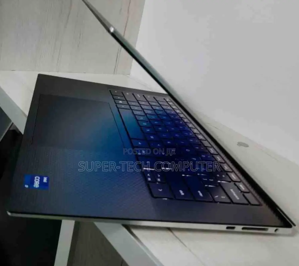New Laptop Dell XPS 13 16GB Intel Core I7 SSD 512GB
