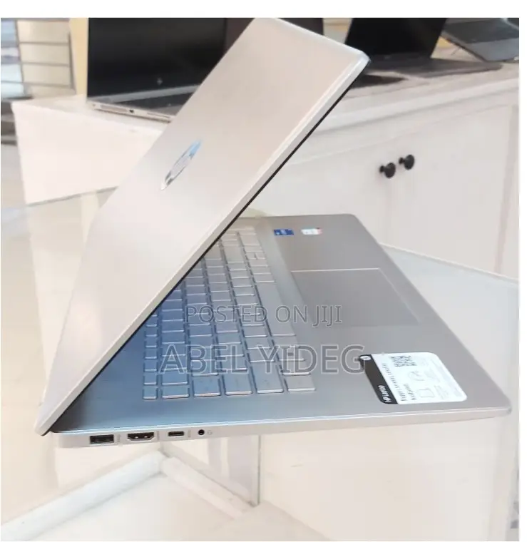 New Laptop HP Stream Notebook 8GB Intel Core I5 SSD 256GB