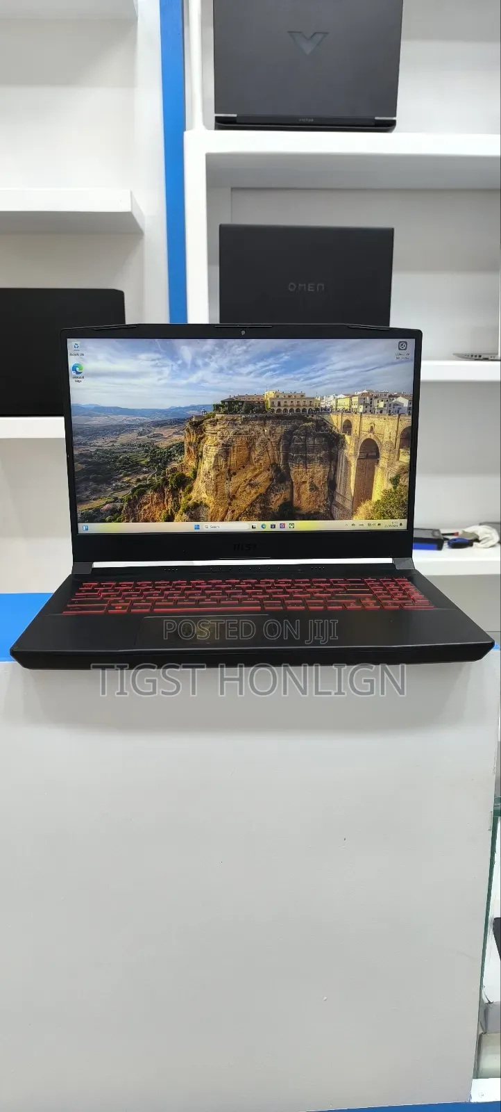 New Laptop MSI GP75 Leopard 16GB Intel Core I7 SSD 512GB