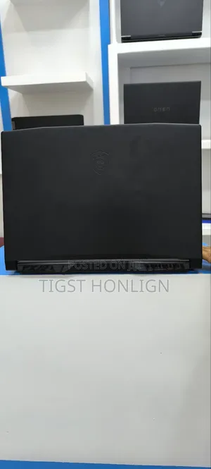 New Laptop MSI GP75 Leopard 16GB Intel Core I7 SSD 512GB