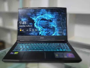 New Laptop MSI Katana 17 32GB Intel Core I9 SSD 1T