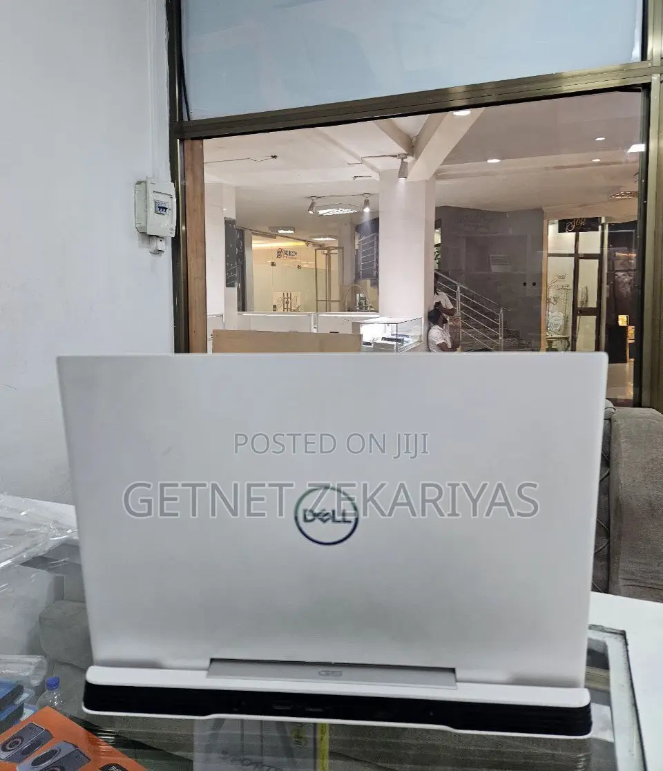 New Laptop Dell G5 8GB Intel Core I5 SSD 128GB