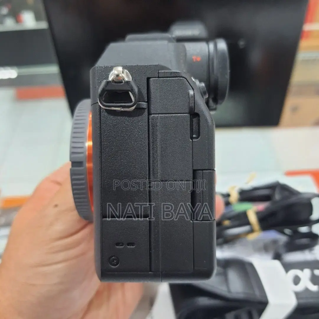 Sony A7iv [Urgent Sell]